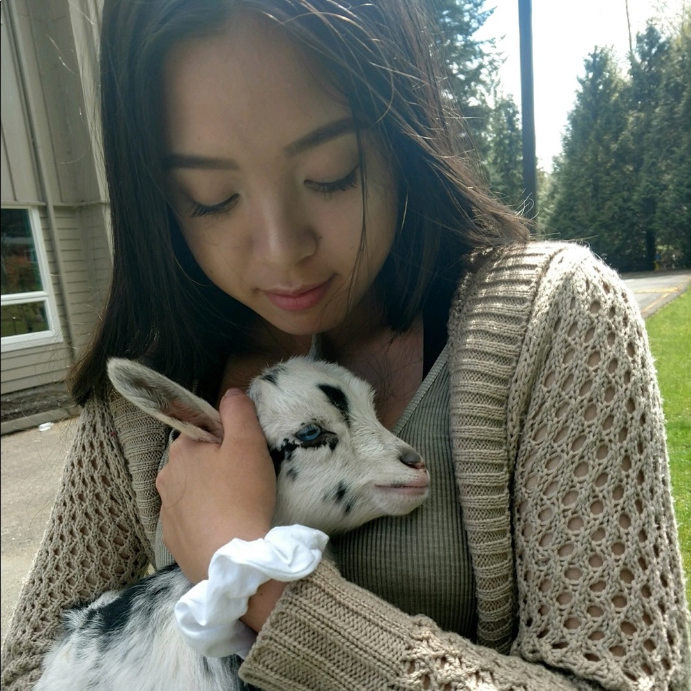 Meet your Posher, Hannah